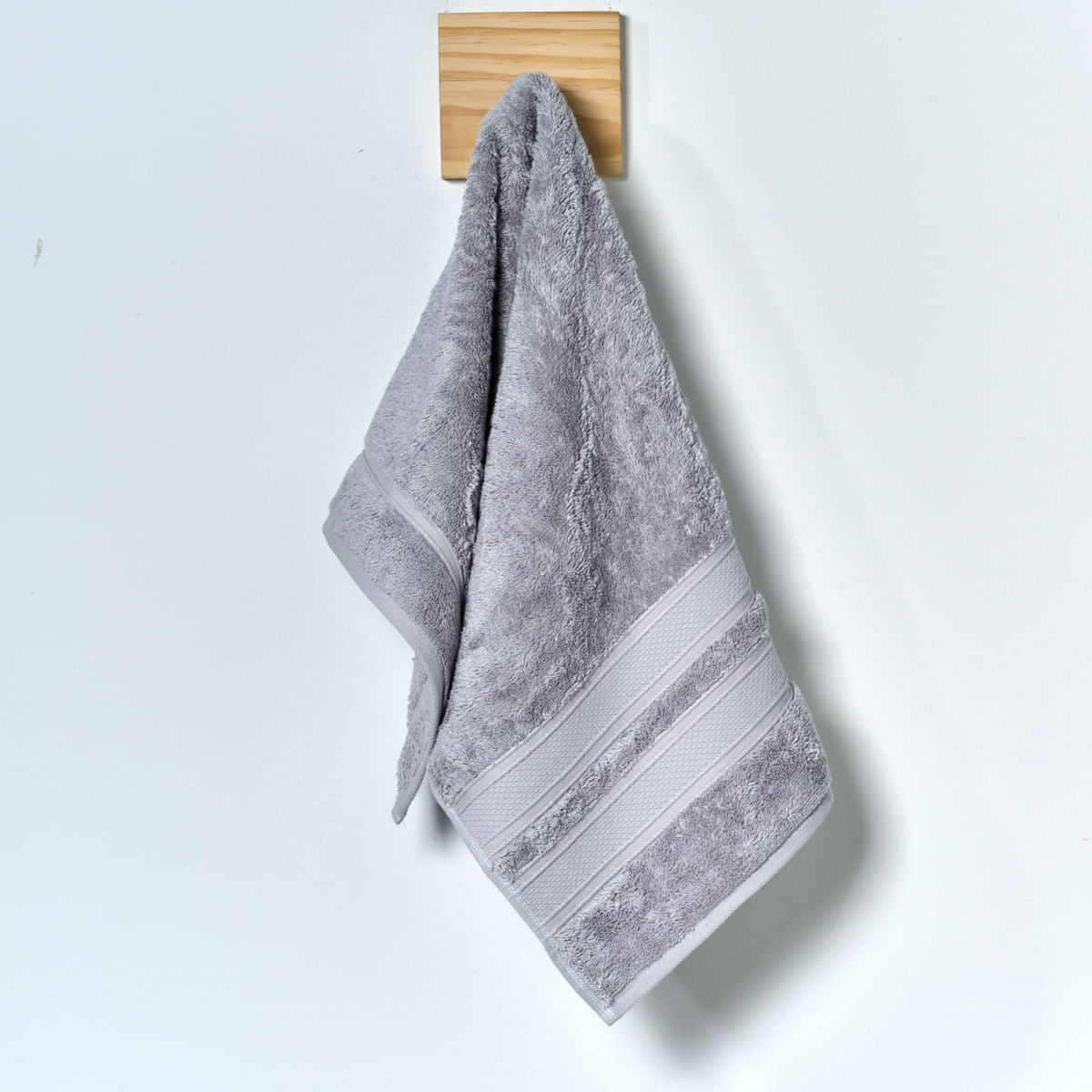 03 13 0073 Toalha Rosto Magnifique Gelo 001